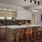 Arianna, Close To The Beach! By Mindyourvilla Villa *