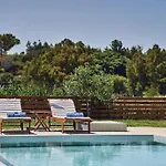 Arianna, Close To The Beach! By Mindyourvilla Villa *