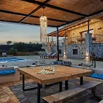 Villa Arianna, Close To The Beach! By Mindyourvilla Kalamákion