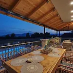 Villa Arianna, Close To The Beach! By Mindyourvilla