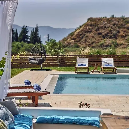 Arianna, Close To The Beach! By Mindyourvilla Villa Kalamákion