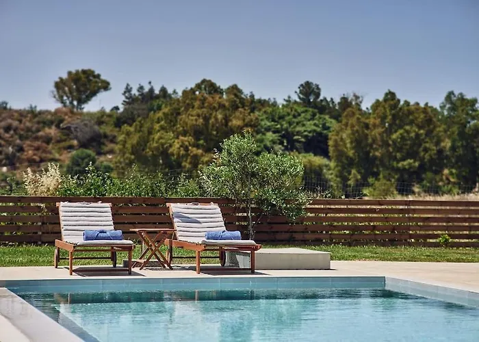 Arianna, Close To The Beach! By Mindyourvilla Villa *