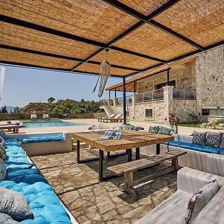 Villa Arianna, Close To The Beach! By Mindyourvilla Kalamákion