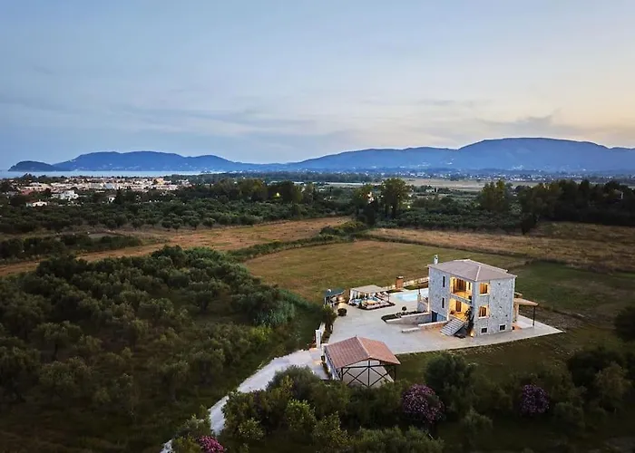 Villa Arianna, Close To The Beach! By Mindyourvilla Kalamákion