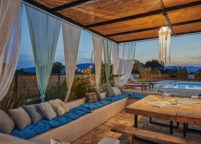 Arianna, Close To The Beach! By Mindyourvilla Villa *