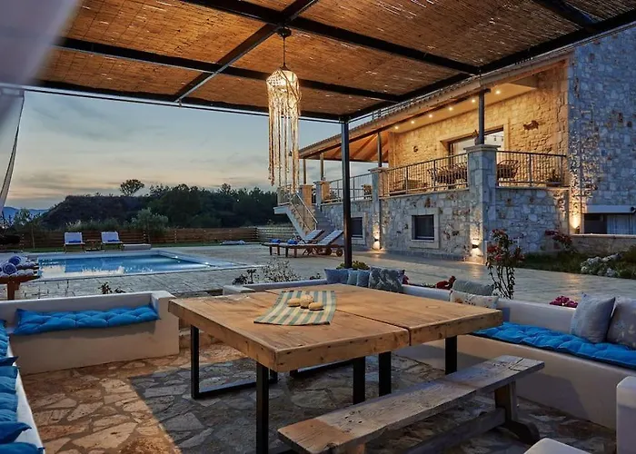 Villa Arianna, Close To The Beach! By Mindyourvilla Kalamákion