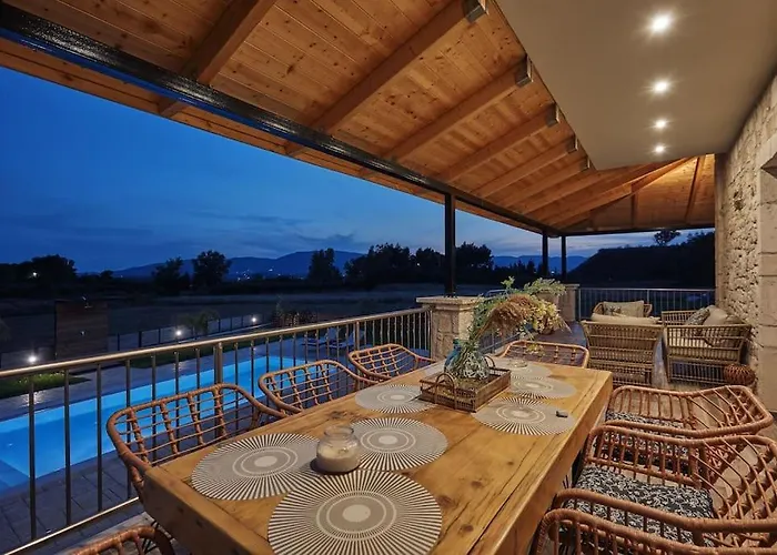 Villa Arianna, Close To The Beach! By Mindyourvilla