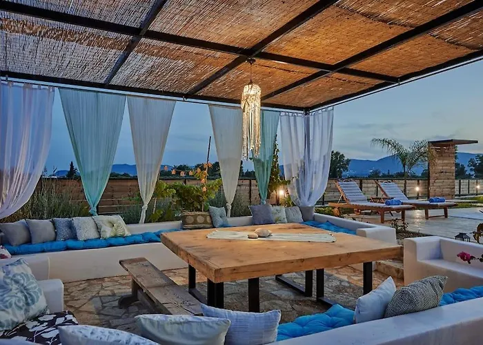 Arianna, Close To The Beach! By Mindyourvilla Villa Kalamákion